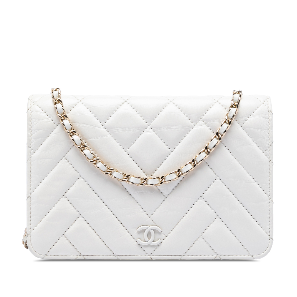 Pre-Loved Chanel CC Crinkled Chevron Calfskin Wallet On Chain